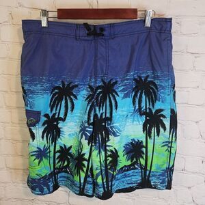 Men's Resortwear swim trunks, size Large